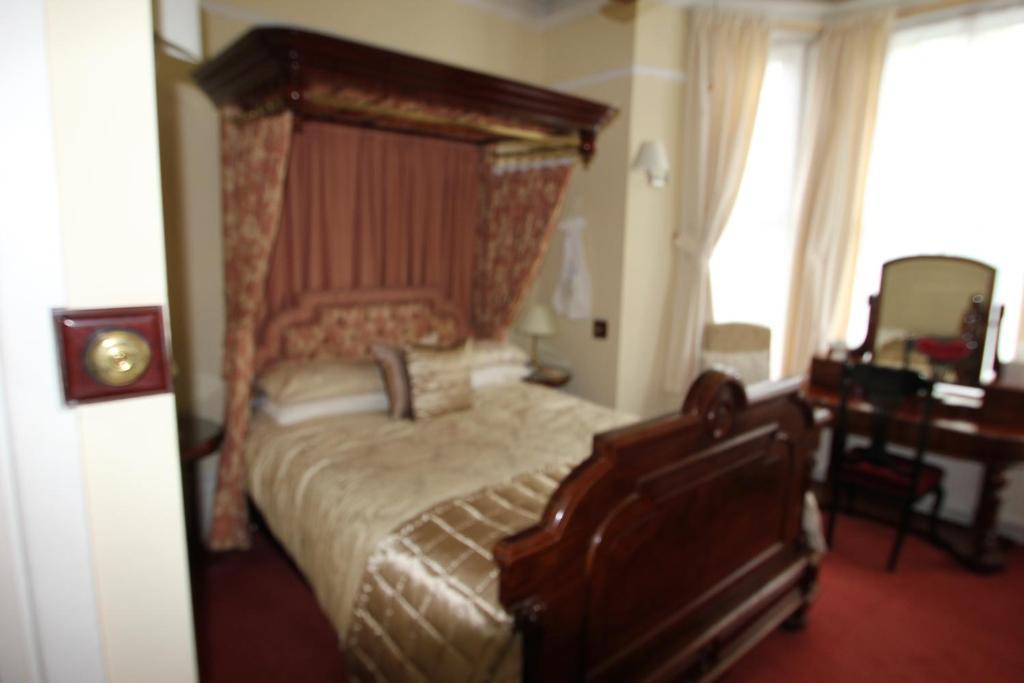 Longview Hotel Knutsford Szoba fotó
