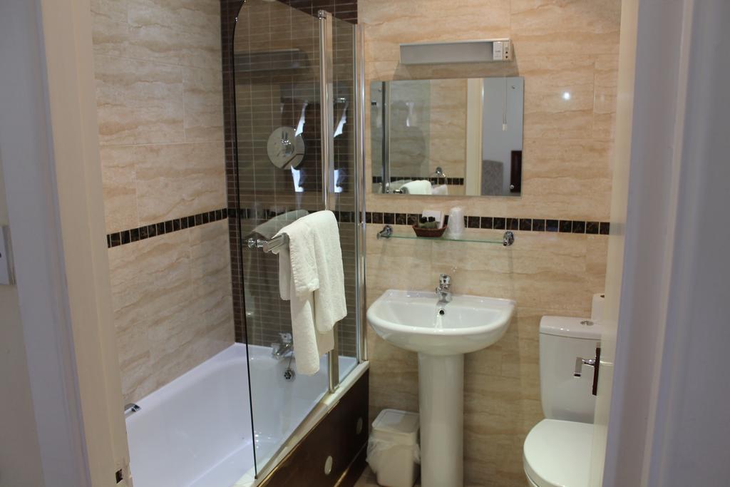 Longview Hotel Knutsford Kültér fotó